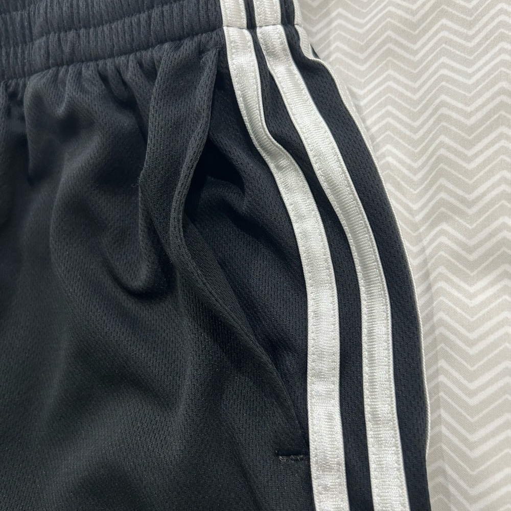 Boys Adidas Classic Three-Stripe Shorts - Picture 5 of 5